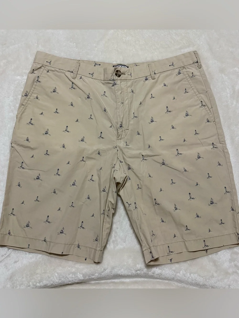 Izod Beige Printed Flat Front Men's Shorts